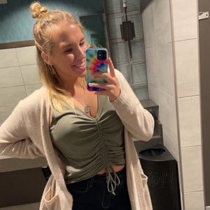 Meet your Posher, Jackie